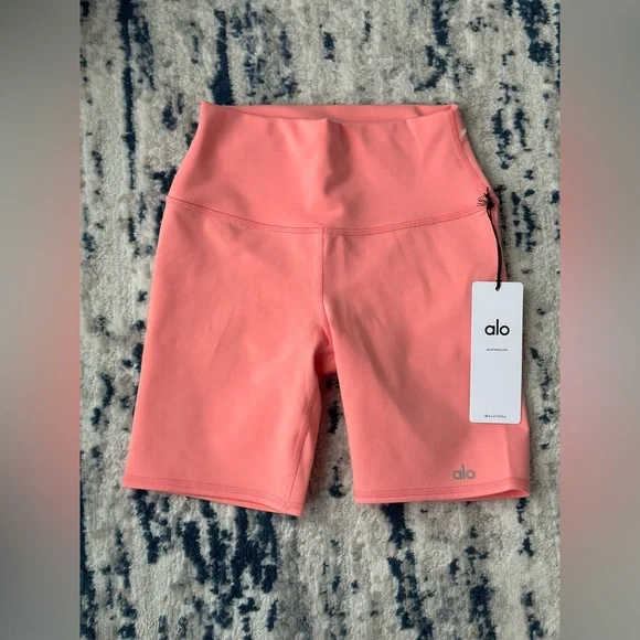 NWT ALO High-Waist Biker Shorts - Picture 1 of 4
